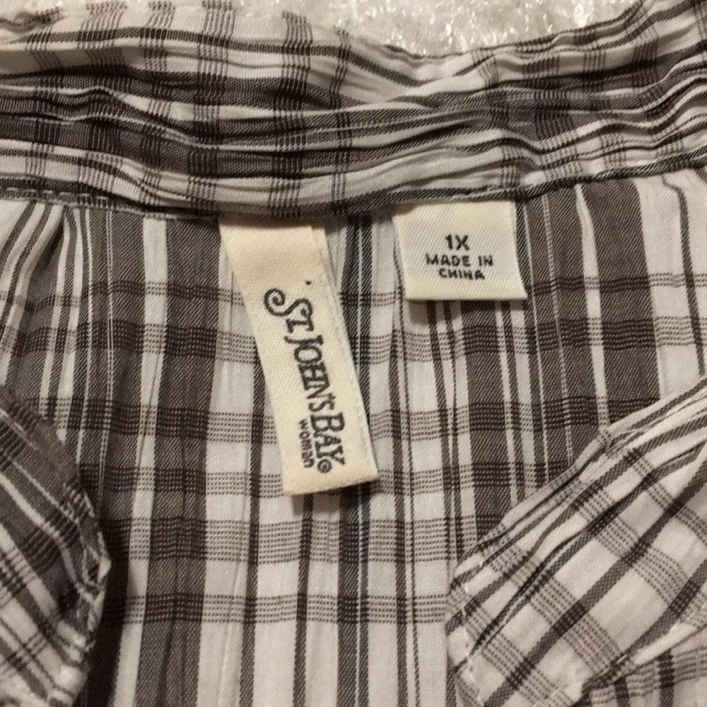 SJB Button down blouse brown and off white 1X - Picture 4 of 6